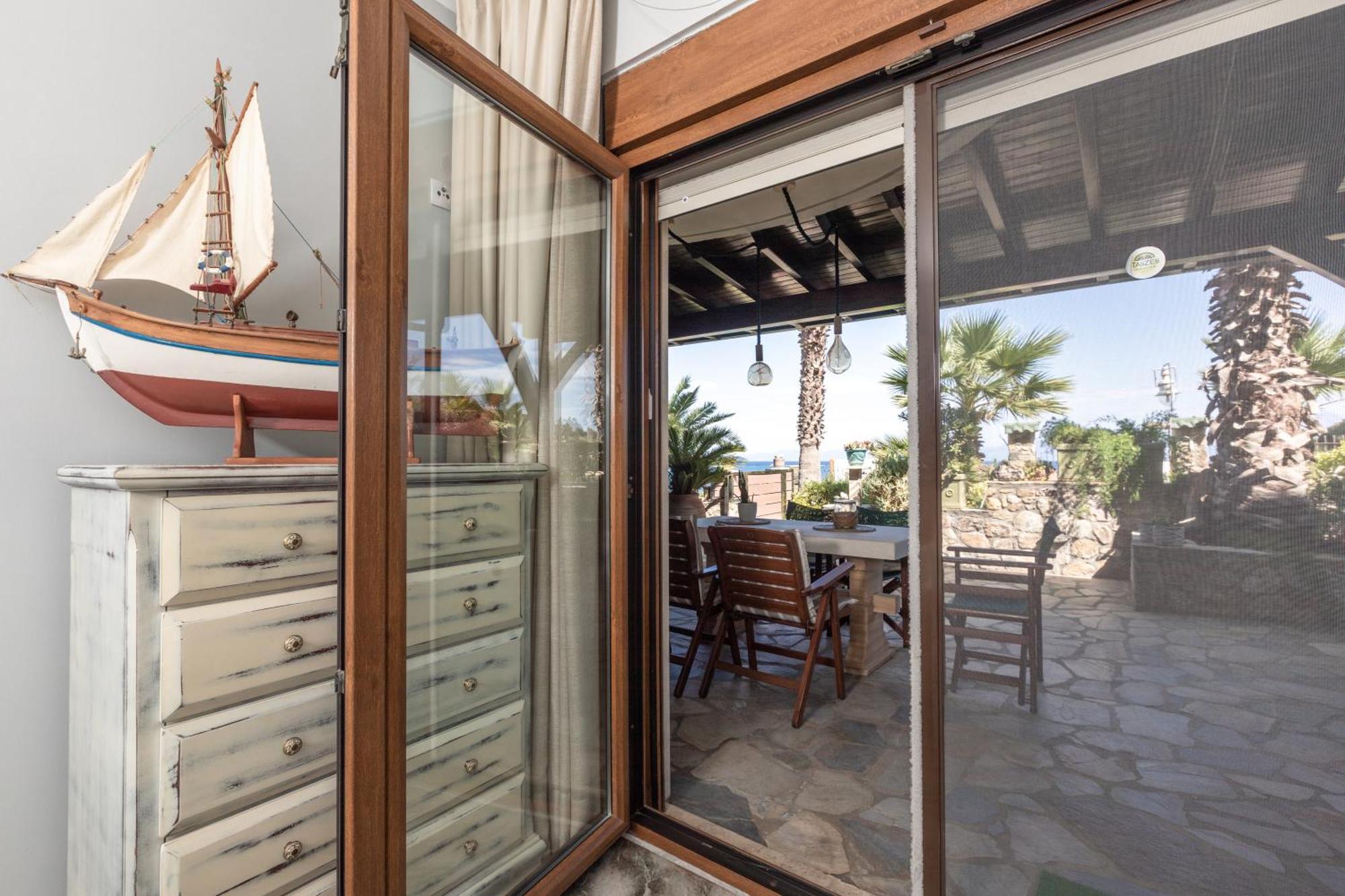 Talizeti Home - Adults Only Sarti Bagian luar foto